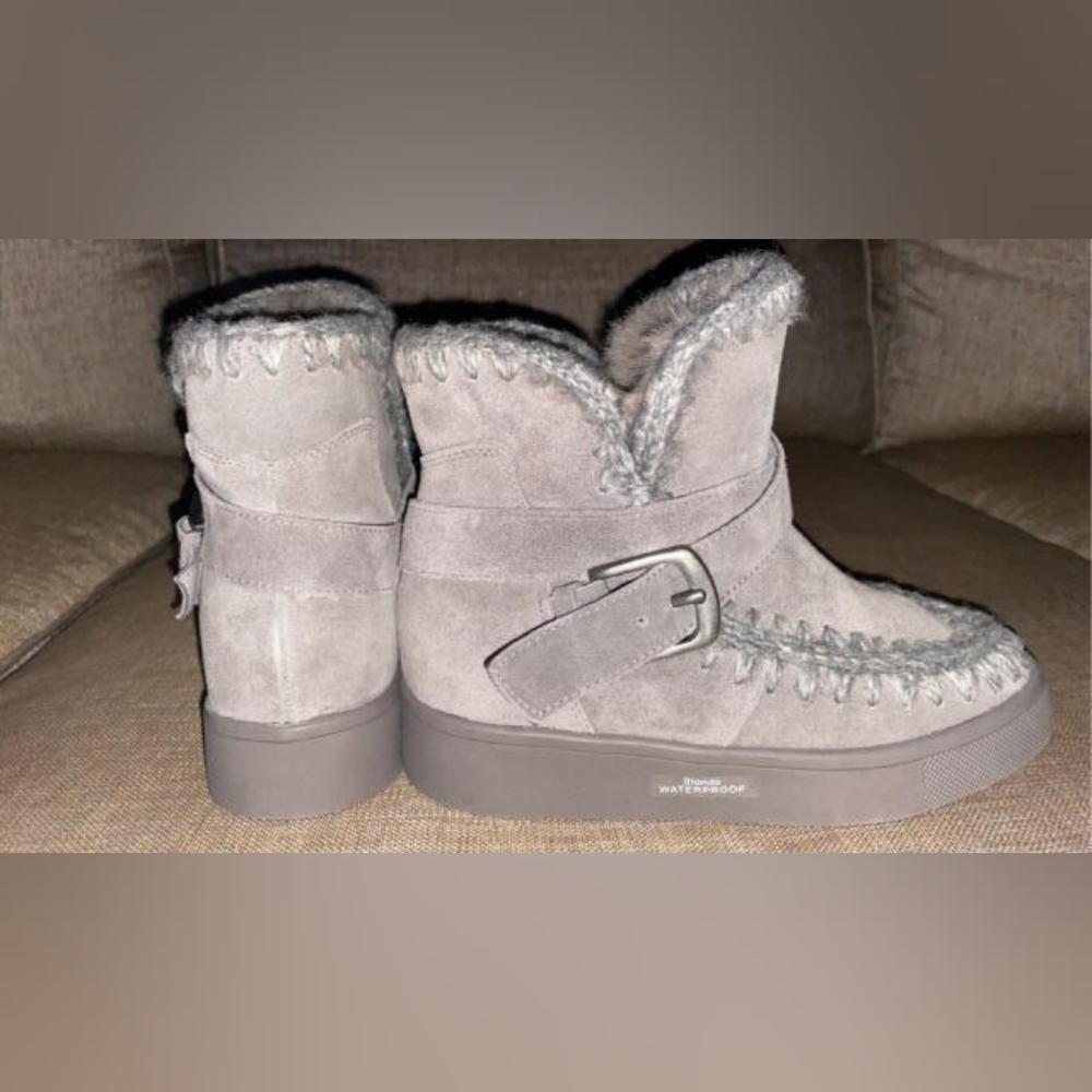 Blondo Anna Waterproof Grey Booties Size 5.5